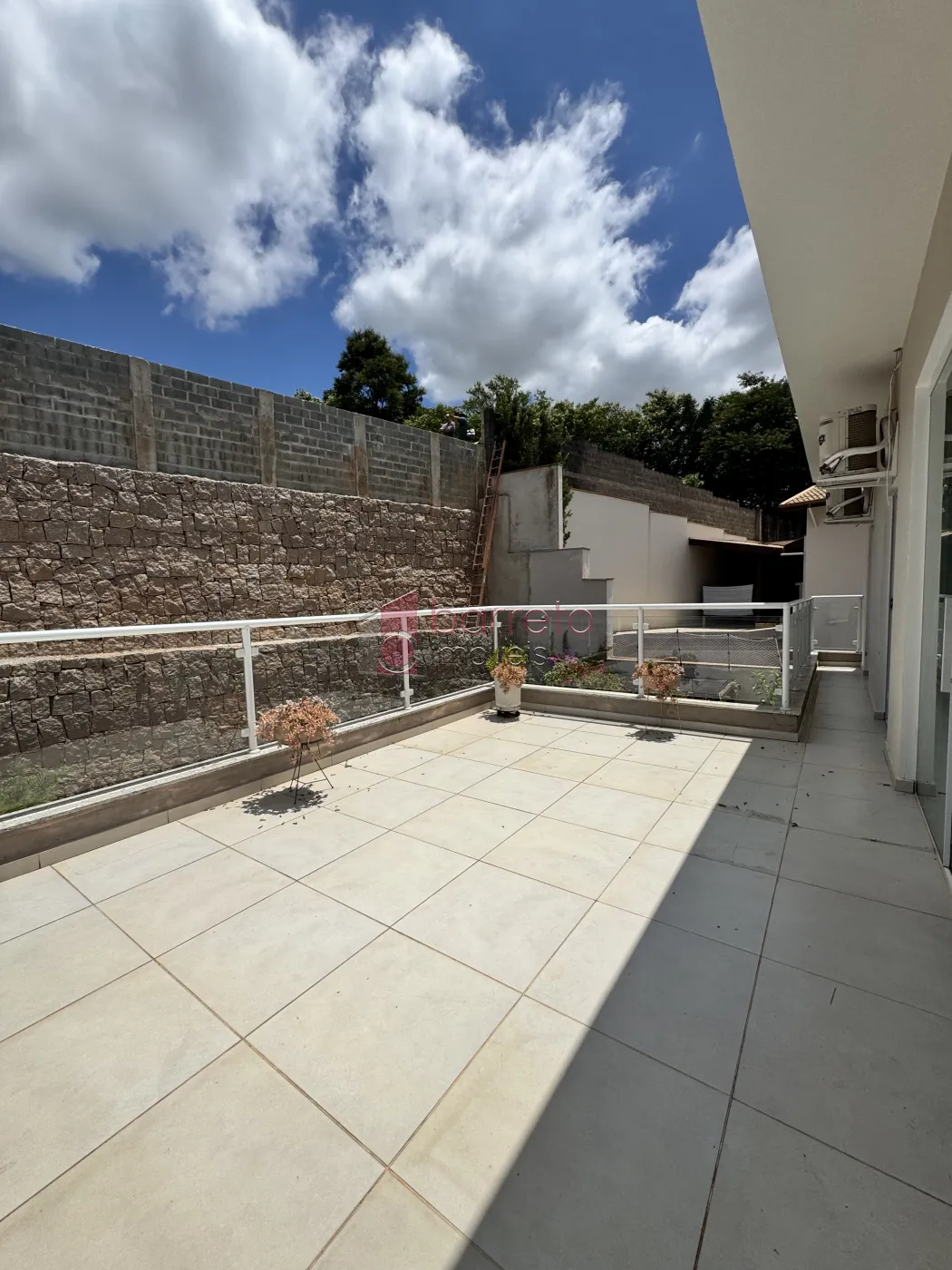 SOBRADO À VENDA – CAXAMBU – JUNDIAÍ/SP