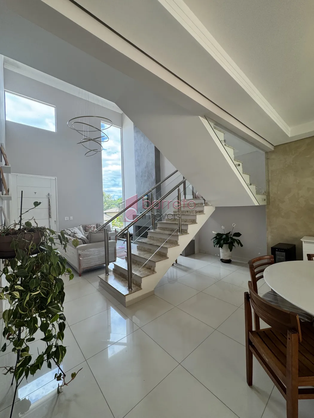 SOBRADO À VENDA – CAXAMBU – JUNDIAÍ/SP