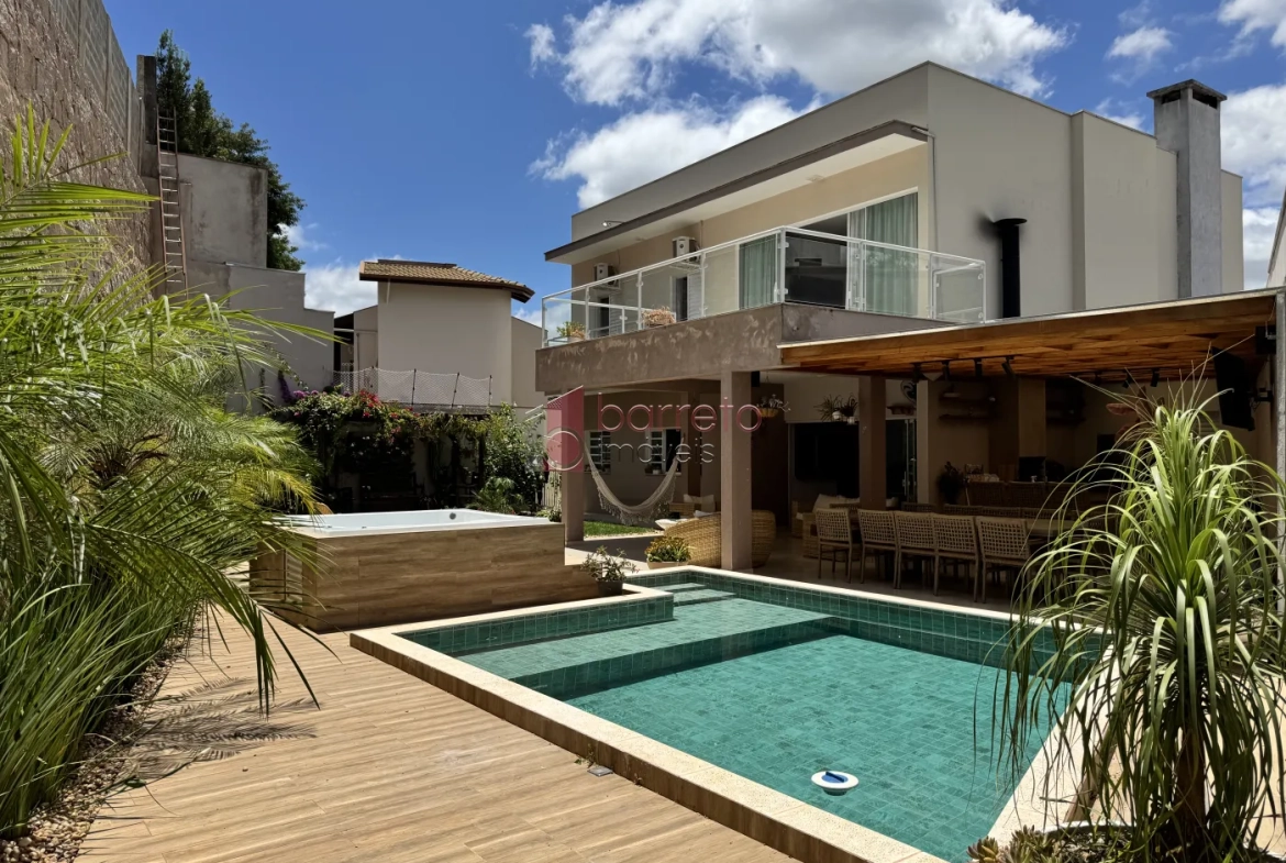 SOBRADO À VENDA – CAXAMBU – JUNDIAÍ/SP