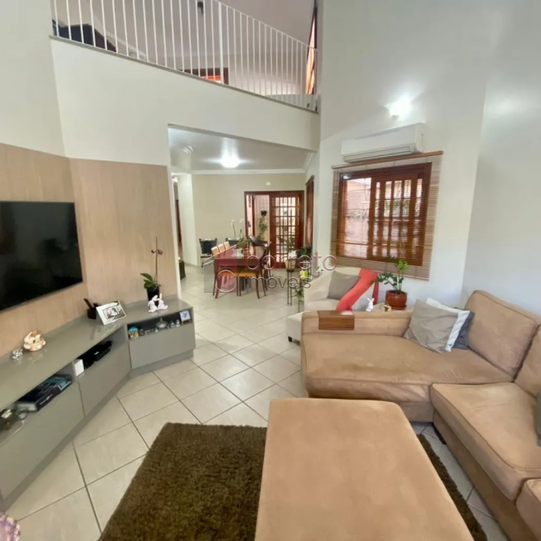 CASA TÉRREA PARA VENDA NO CONDOMÍNIO SANTA TERESA – JUNDIAÍ/SP