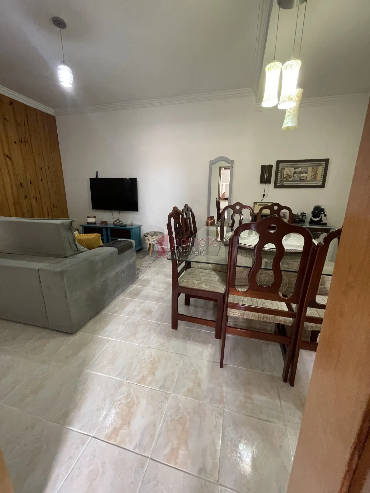 CASA COM EDÍCULA À VENDA NO BAIRRO CIDADE NOVA I EM JUNDIAÍ/SP