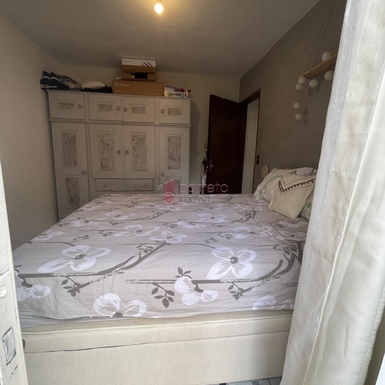 CASA COM EDÍCULA À VENDA NO BAIRRO CIDADE NOVA I EM JUNDIAÍ/SP