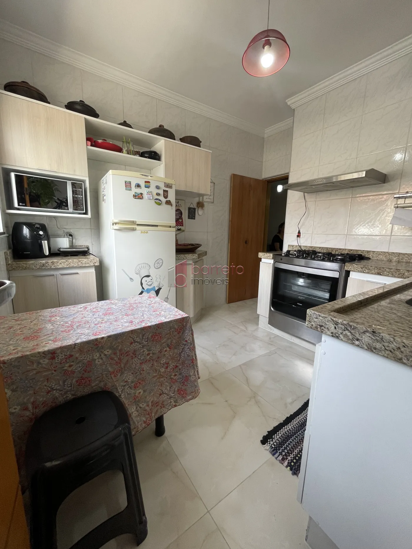 CASA COM EDÍCULA À VENDA NO BAIRRO CIDADE NOVA I EM JUNDIAÍ/SP