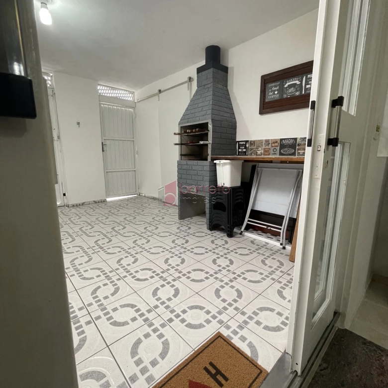 CASA COM EDÍCULA À VENDA NO BAIRRO CIDADE NOVA I EM JUNDIAÍ/SP