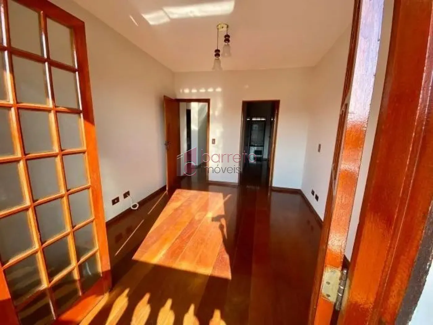 CASA À VENDA NO JARDIM DA FONTE EM JUNDIAÍ/SP
