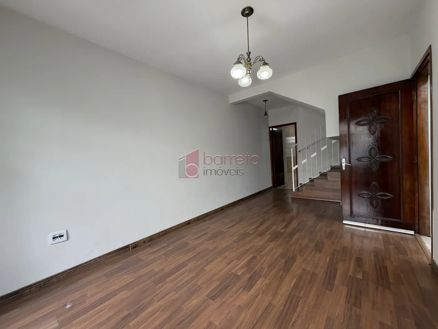SOBRADO À VENDA – 03 QUARTOS – JARDIM PITANGUEIRAS – JUNDIAÍ/SP