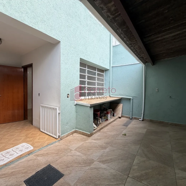 SOBRADO À VENDA – 03 QUARTOS – JARDIM PITANGUEIRAS – JUNDIAÍ/SP