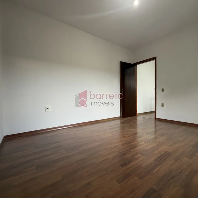 SOBRADO À VENDA – 03 QUARTOS – JARDIM PITANGUEIRAS – JUNDIAÍ/SP