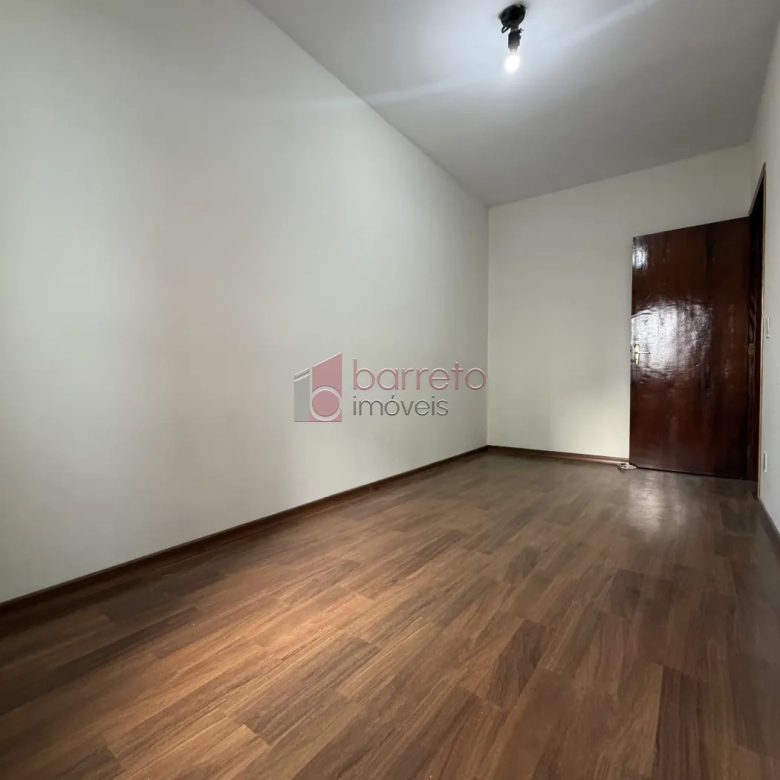 SOBRADO À VENDA – 03 QUARTOS – JARDIM PITANGUEIRAS – JUNDIAÍ/SP