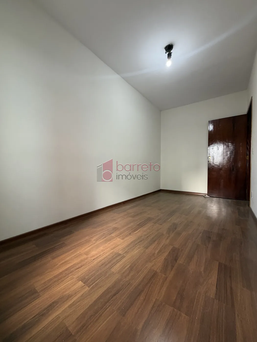 SOBRADO À VENDA – 03 QUARTOS – JARDIM PITANGUEIRAS – JUNDIAÍ/SP