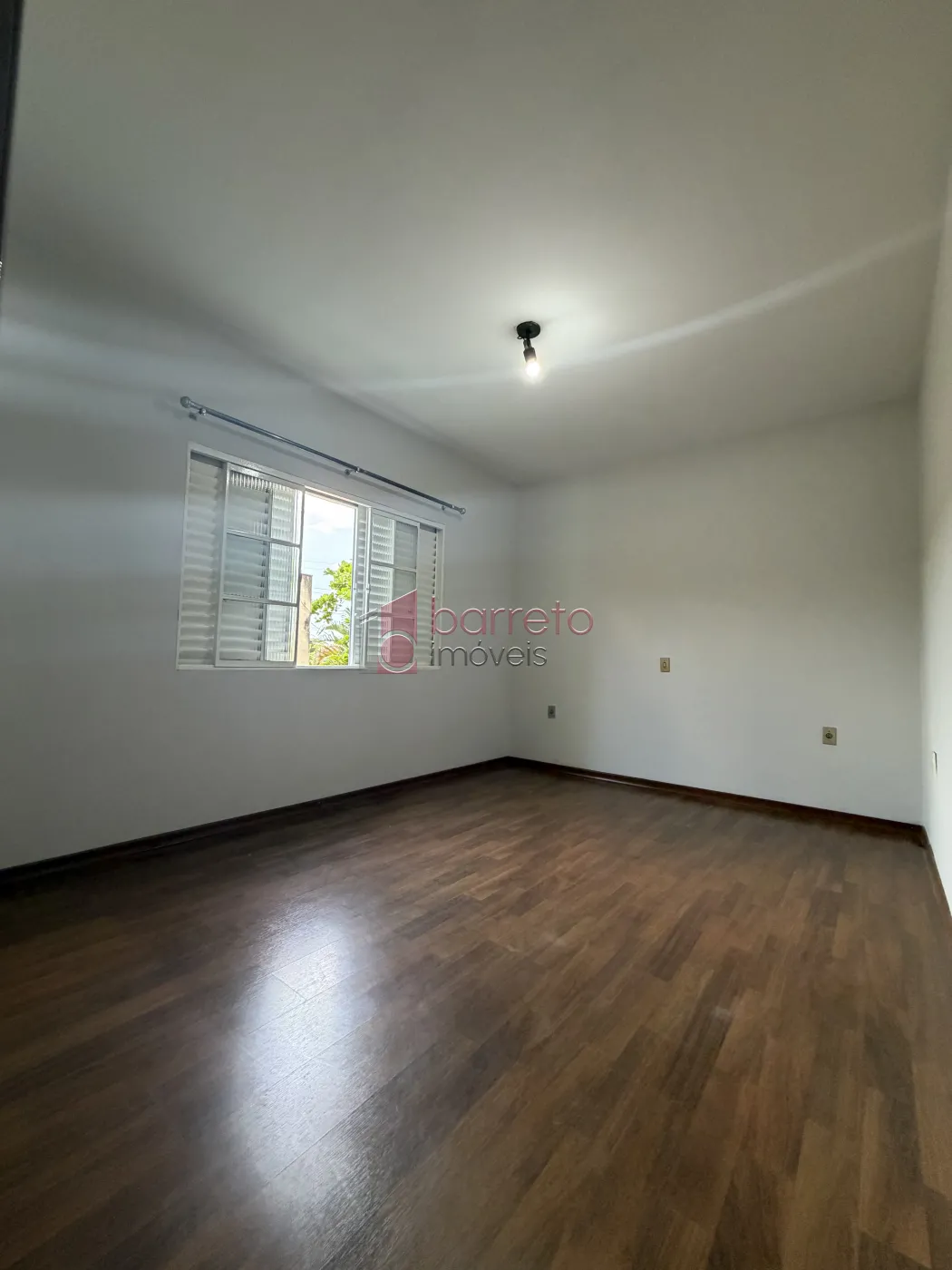 SOBRADO À VENDA – 03 QUARTOS – JARDIM PITANGUEIRAS – JUNDIAÍ/SP