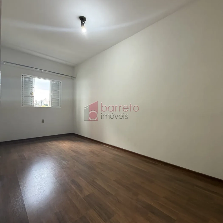 SOBRADO À VENDA – 03 QUARTOS – JARDIM PITANGUEIRAS – JUNDIAÍ/SP