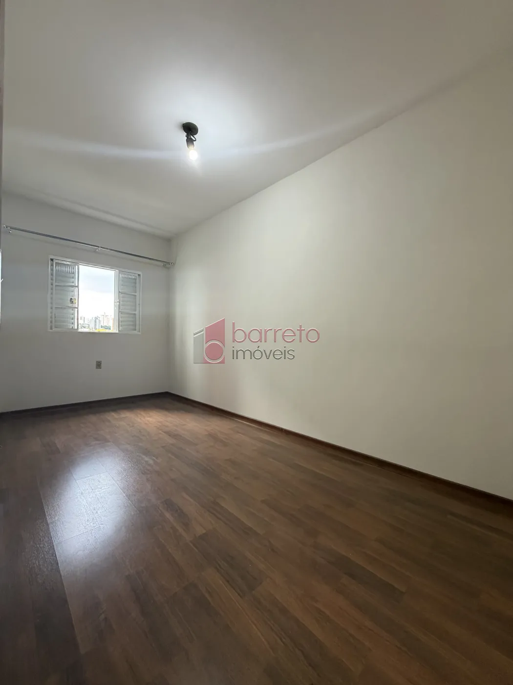 SOBRADO À VENDA – 03 QUARTOS – JARDIM PITANGUEIRAS – JUNDIAÍ/SP