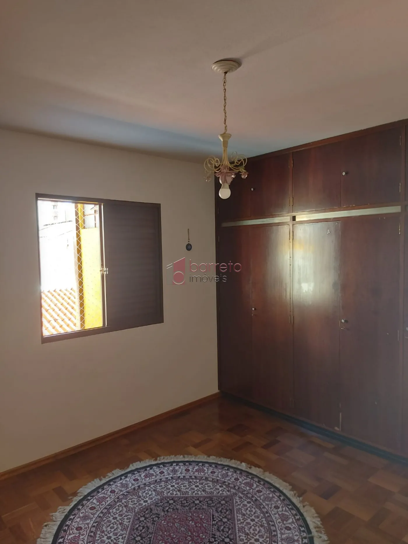 CASA À VENDA NO BAIRRO ANHANGABAÚ EM JUNDIAÍ/SP