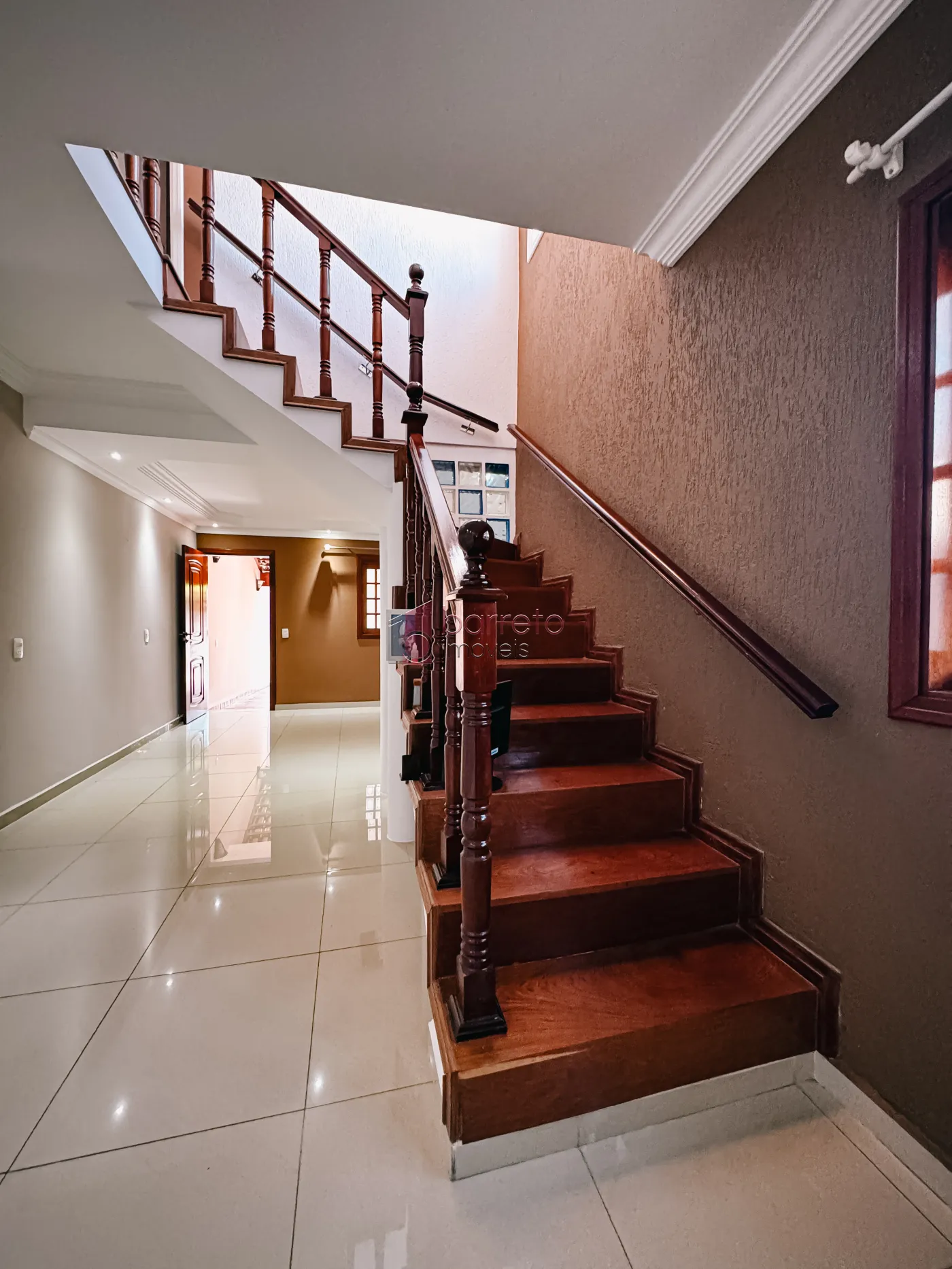 SOBRADO À VENDA NO BAIRRO CIDADE JARDIM I – JUNDIAÍ/SP