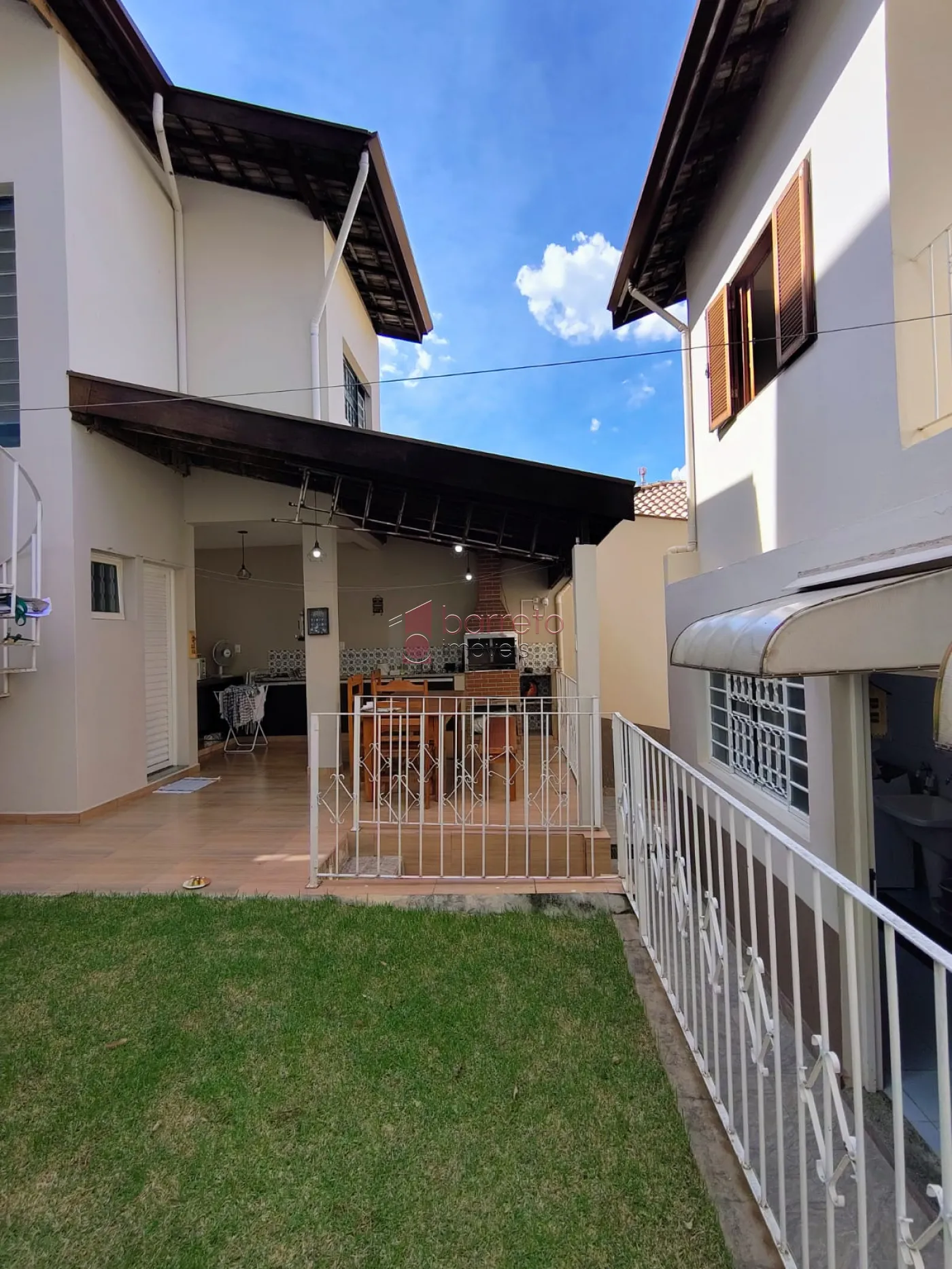CASA À VENDA NO PARQUE DA REPRESA EM JUNDIAÍ/SP