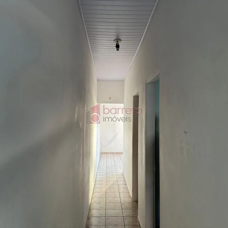 TERRENO COM 3 CASAS TÉRREAS À VENDA NO BAIRRO ANHANGABAÚ EM JUNDIAÍ/SP