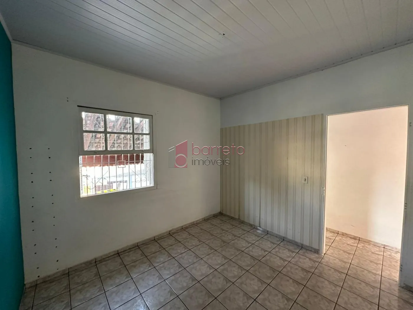 TERRENO COM 3 CASAS TÉRREAS À VENDA NO BAIRRO ANHANGABAÚ EM JUNDIAÍ/SP