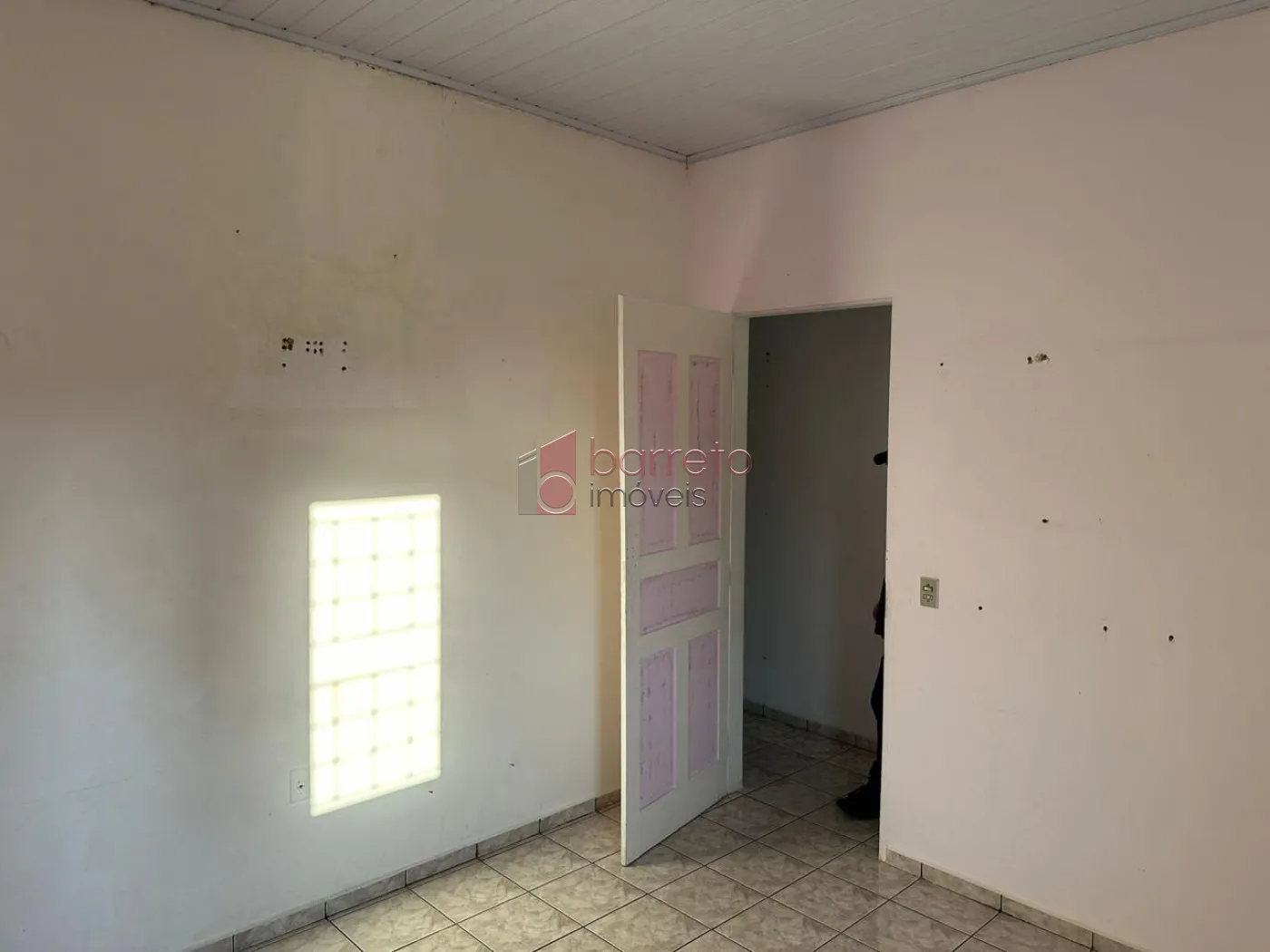 TERRENO COM 3 CASAS TÉRREAS À VENDA NO BAIRRO ANHANGABAÚ EM JUNDIAÍ/SP