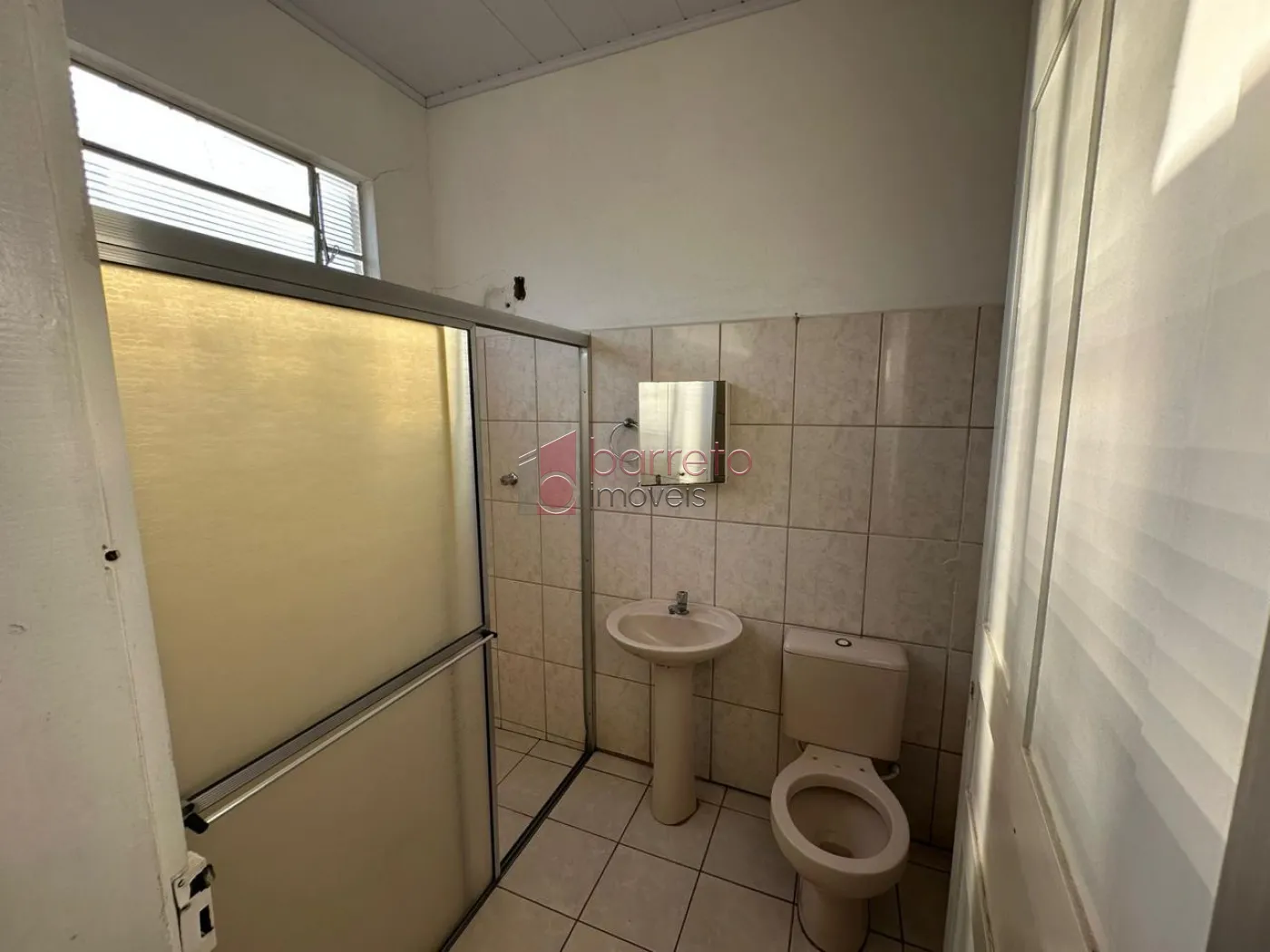TERRENO COM 3 CASAS TÉRREAS À VENDA NO BAIRRO ANHANGABAÚ EM JUNDIAÍ/SP