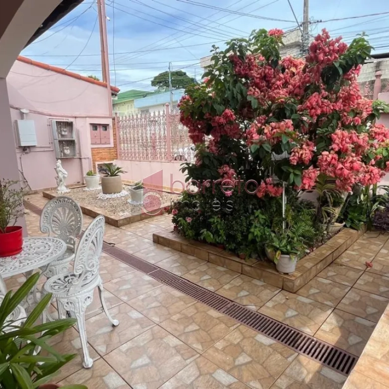 CASA À VENDA NO JARDIM ESTÁDIO – JUNDIAÍ/SP