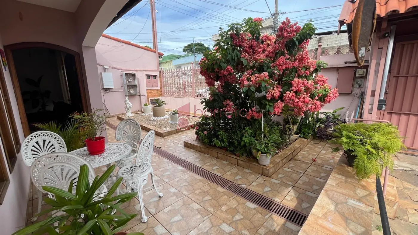 CASA À VENDA NO JARDIM ESTÁDIO – JUNDIAÍ/SP