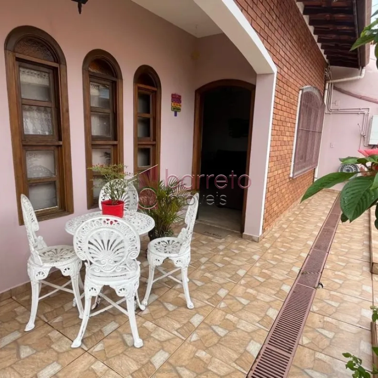 CASA À VENDA NO JARDIM ESTÁDIO – JUNDIAÍ/SP