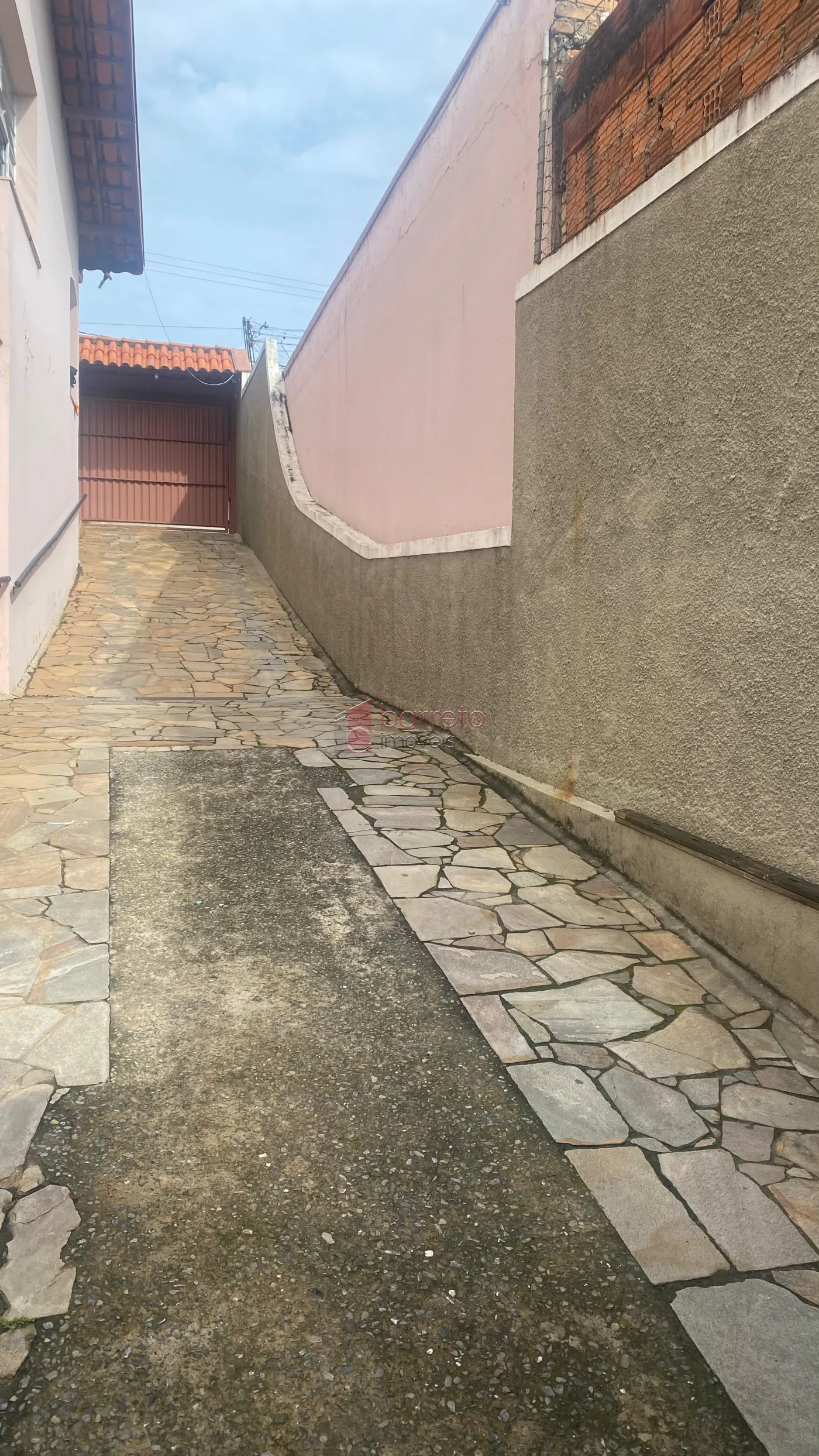 CASA À VENDA NO JARDIM ESTÁDIO – JUNDIAÍ/SP