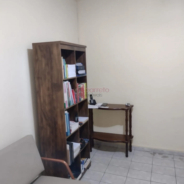 CASA À VENDA NO JARDIM MESSINA EM JUNDIAÍ/SP