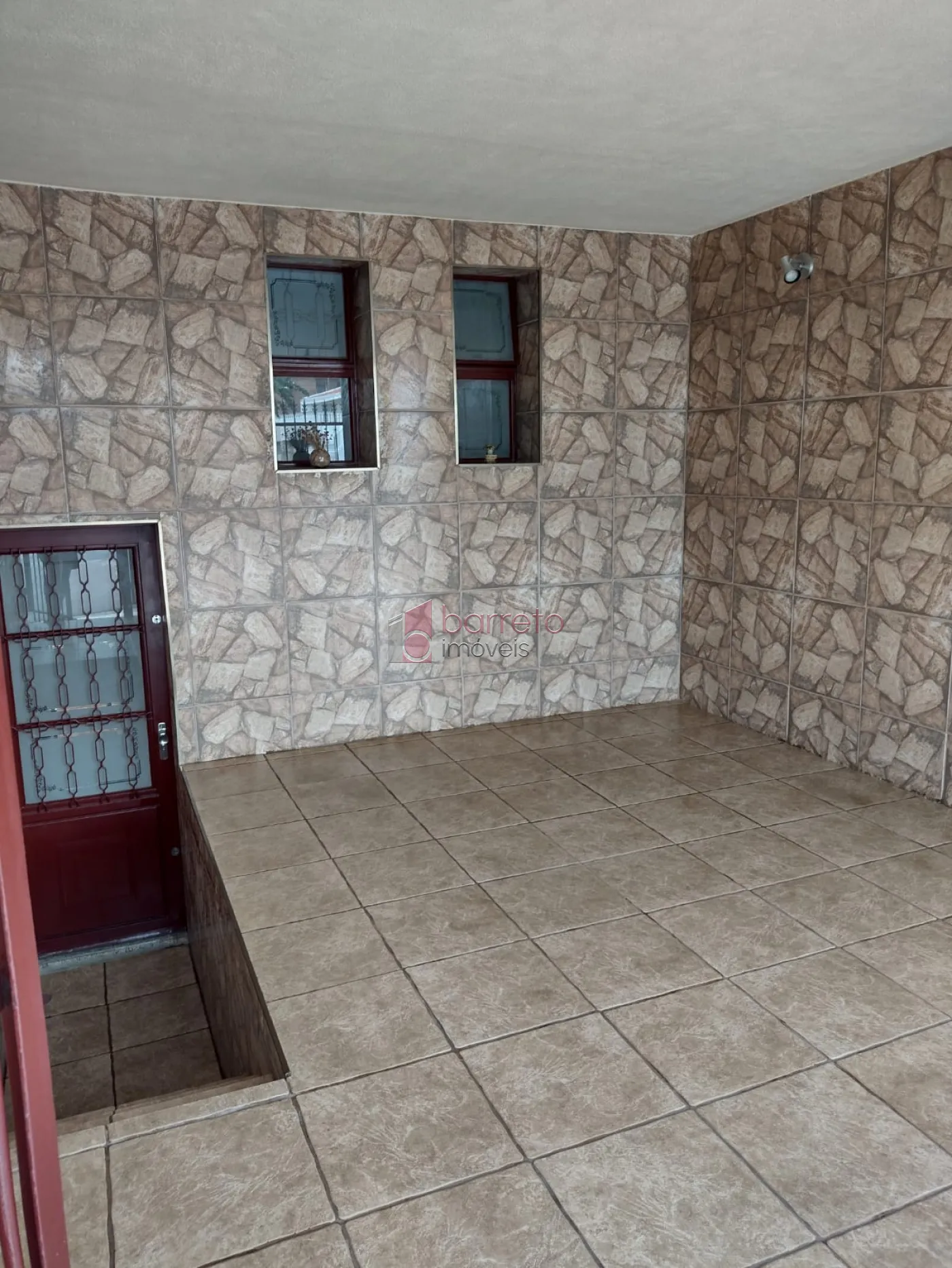 CASA À VENDA NO JARDIM MESSINA EM JUNDIAÍ/SP