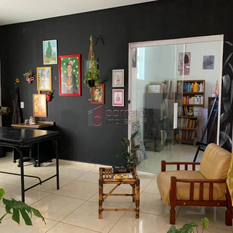 SOBRADO PARA VENDA E LOCAÇÃO NO BAIRRO TULIPAS – JUNDIAÍ/SP