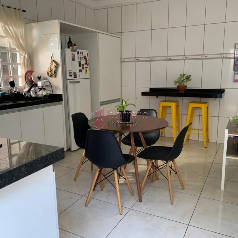 SOBRADO PARA VENDA E LOCAÇÃO NO BAIRRO TULIPAS – JUNDIAÍ/SP