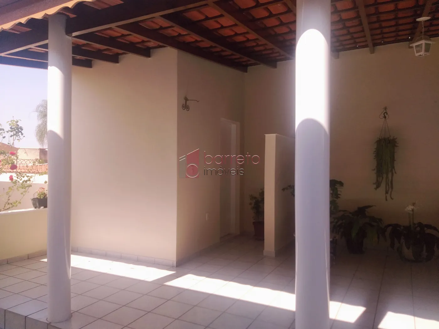 SOBRADO COM EDÍCULA PARA VENDA E LOCAÇÃO NO BAIRRO VILA SANTANA II – JUNDIAÍ/SP