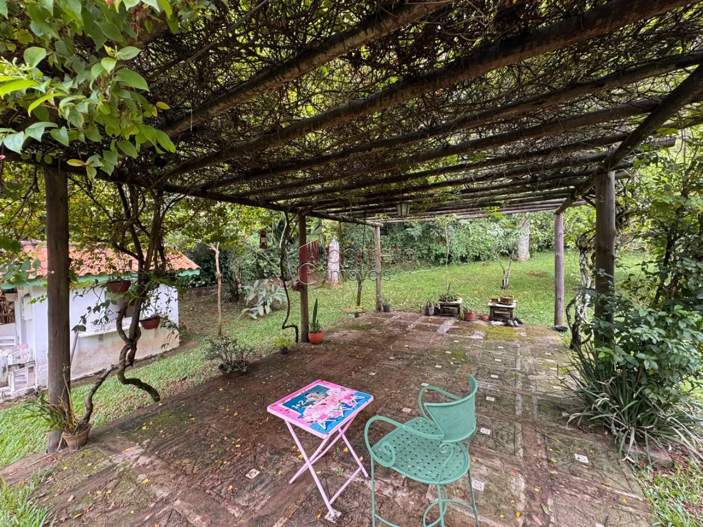 CHÁCARA COM 04 SUÍTES À VENDA NO BAIRRO CAXAMBU – JUNDIAÍ/SP