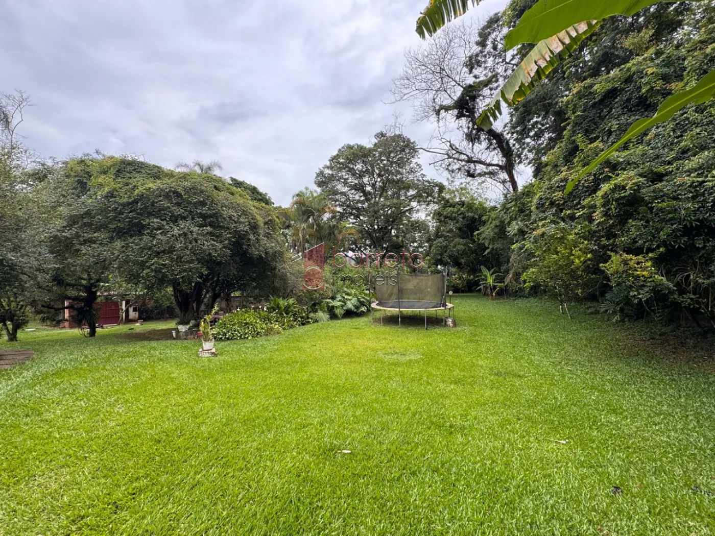 CHÁCARA COM 04 SUÍTES À VENDA NO BAIRRO CAXAMBU – JUNDIAÍ/SP
