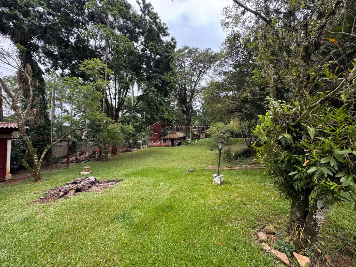 CHÁCARA COM 04 SUÍTES À VENDA NO BAIRRO CAXAMBU – JUNDIAÍ/SP