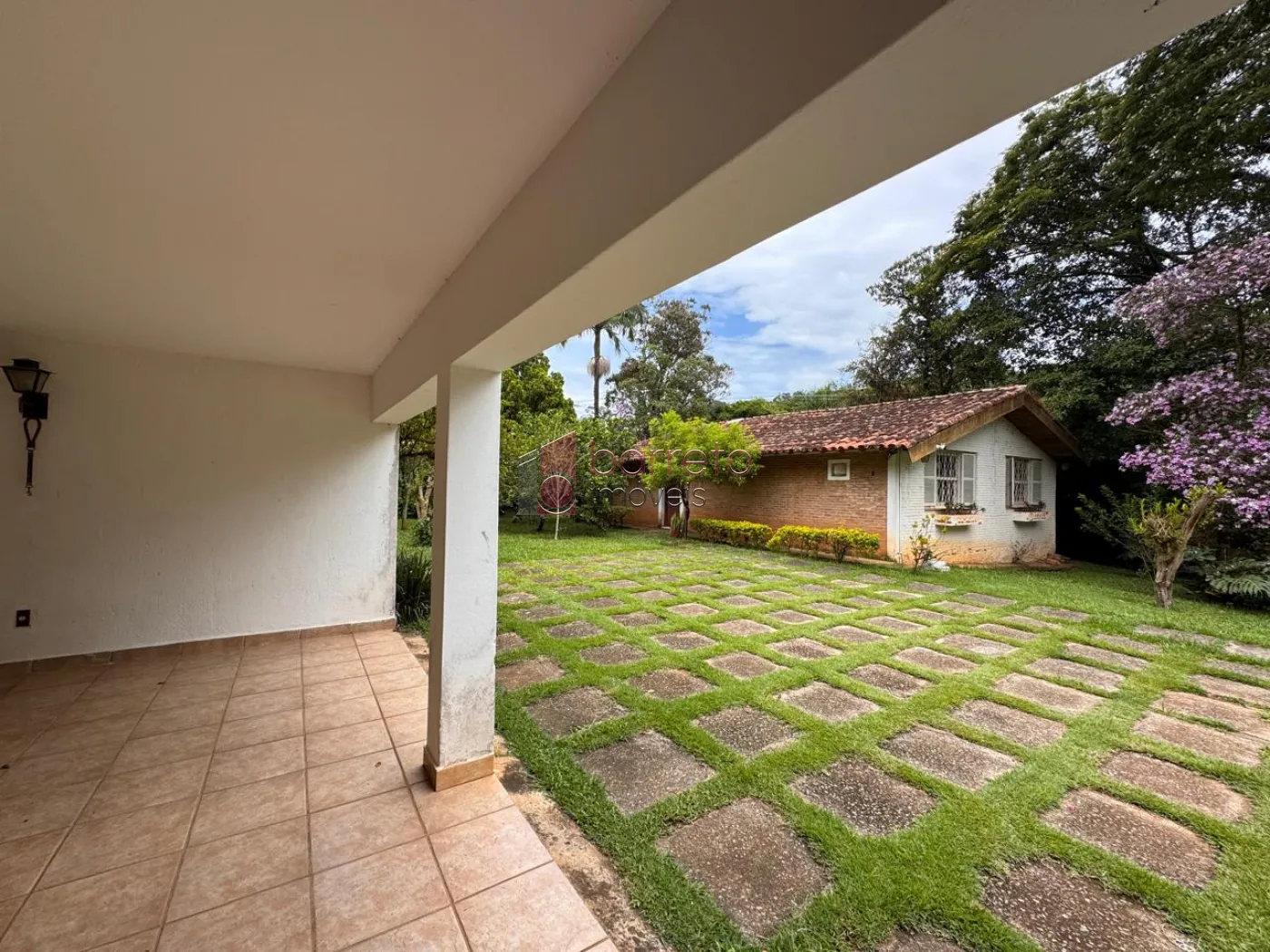CHÁCARA COM 04 SUÍTES À VENDA NO BAIRRO CAXAMBU – JUNDIAÍ/SP