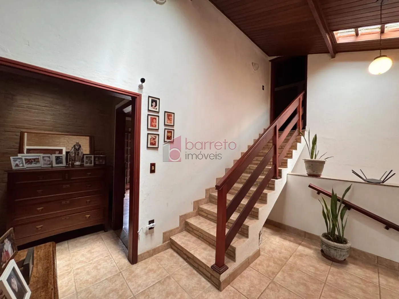 CHÁCARA COM 04 SUÍTES À VENDA NO BAIRRO CAXAMBU – JUNDIAÍ/SP