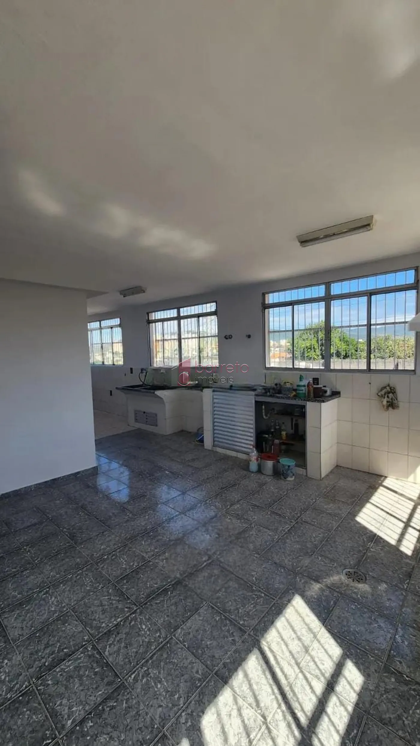 PRÉDIO COMERCIAL PARA VENDA NO BAIRRO ANHANGABAÚ – JUNDIAÍ/SP