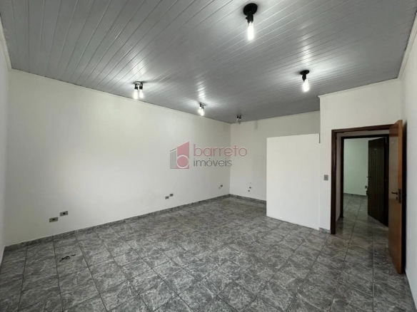 PRÉDIO COMERCIAL COM LOJA + 5 SALAS À VENDA NO CENTRO – JUNDIAÍ/SP