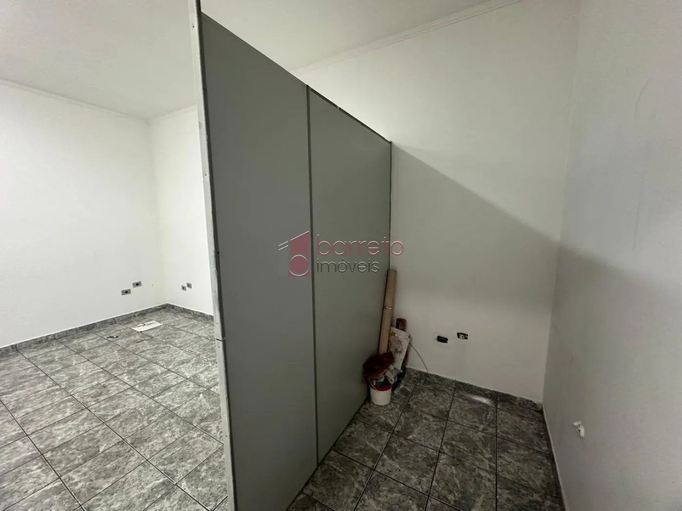 PRÉDIO COMERCIAL COM LOJA + 5 SALAS À VENDA NO CENTRO – JUNDIAÍ/SP