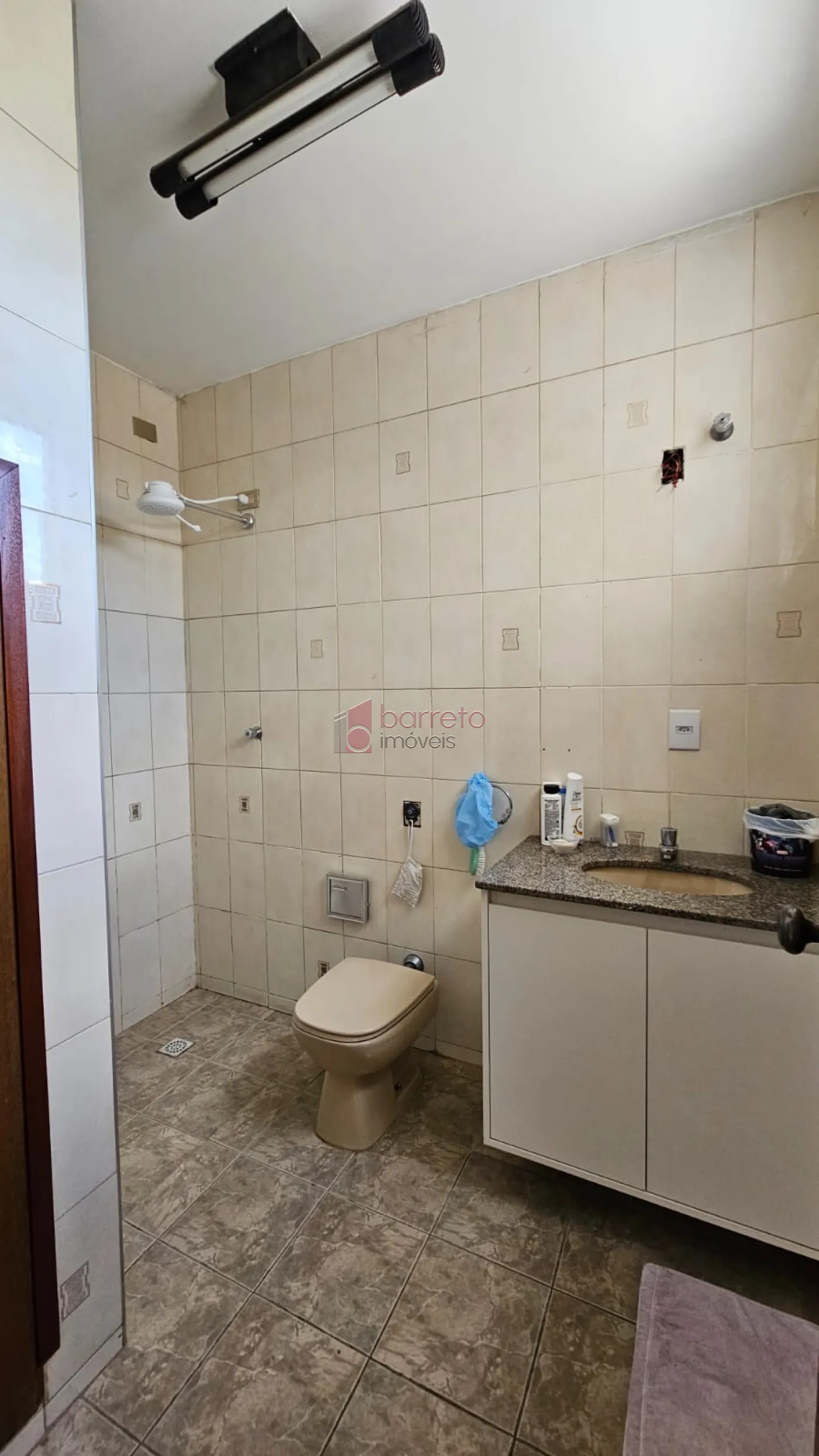 PRÉDIO COMERCIAL COM EDÍCULA NO CENTRO – JUNDIAÍ/SP