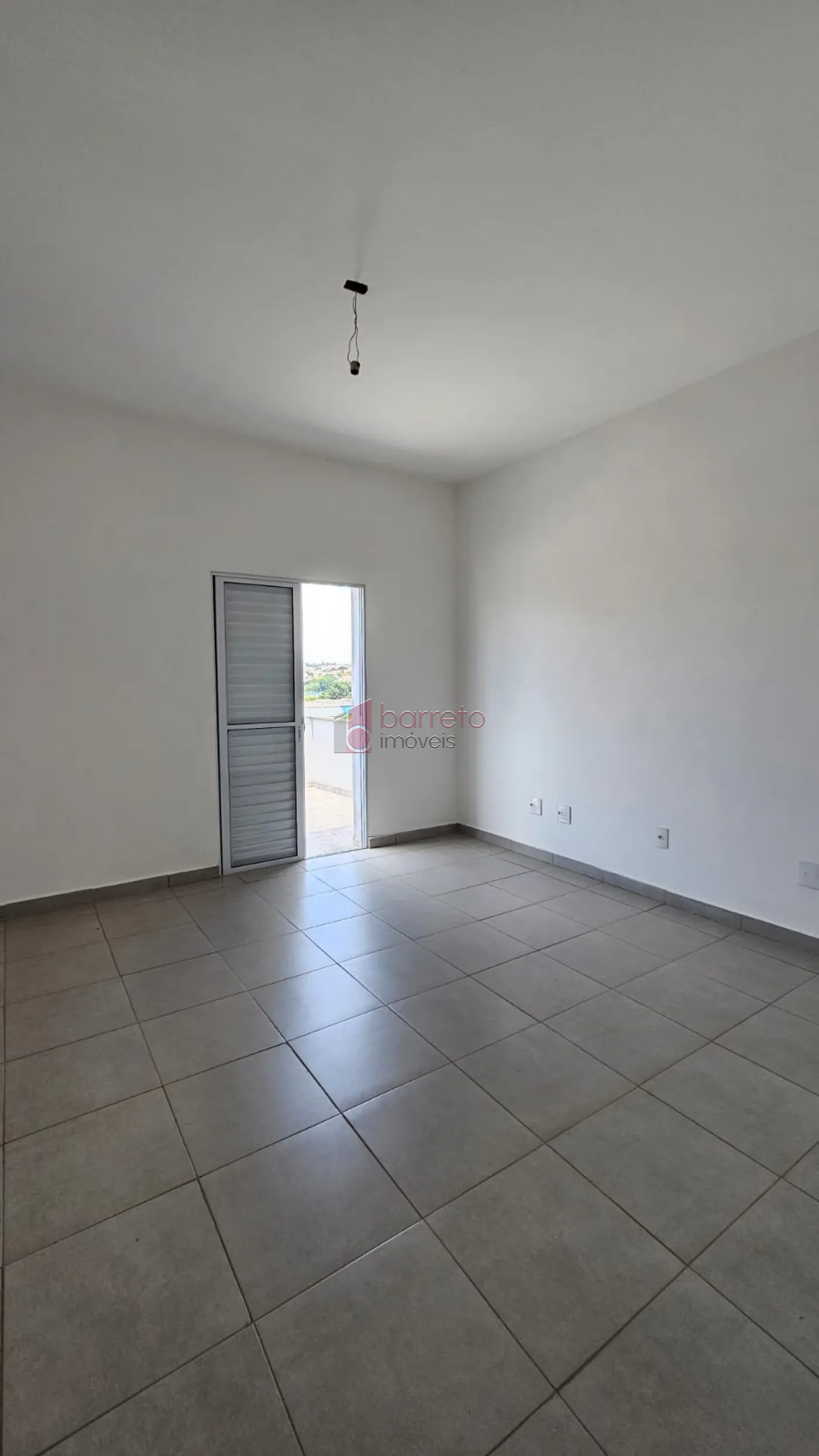 PRÉDIO COMERCIAL COM EDÍCULA NO CENTRO – JUNDIAÍ/SP