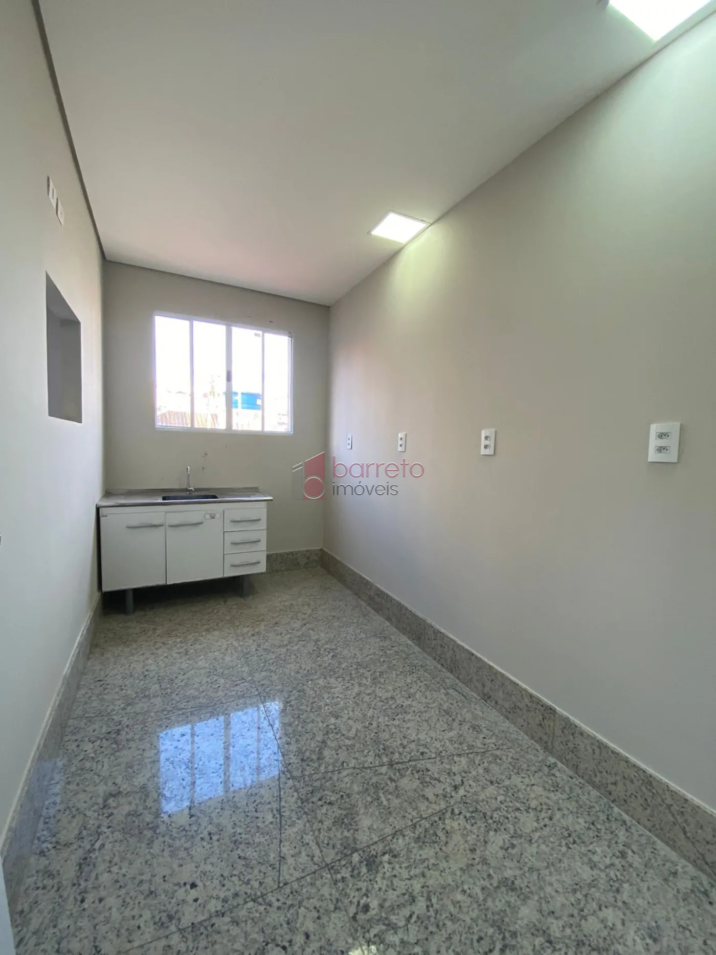 PRÉDIO COMERCIAL PARA VENDA E LOCAÇÃO NO VIANELO – JUNDIAÍ/SP