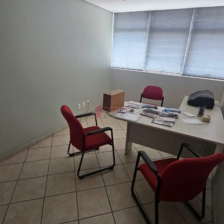 SALA COMERCIAL PARA VENDA E LOCAÇÃO NO EDIFÍCIO PALÁCIO DO COMÉRCIO NO CENTRO – JUNDIAÍ/SP