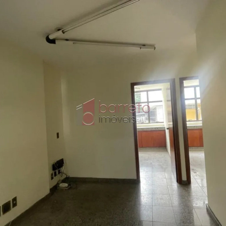 SALA À VENDA NO EDIFÍCIO SANTO IVO – JUNDIAÍ/SP