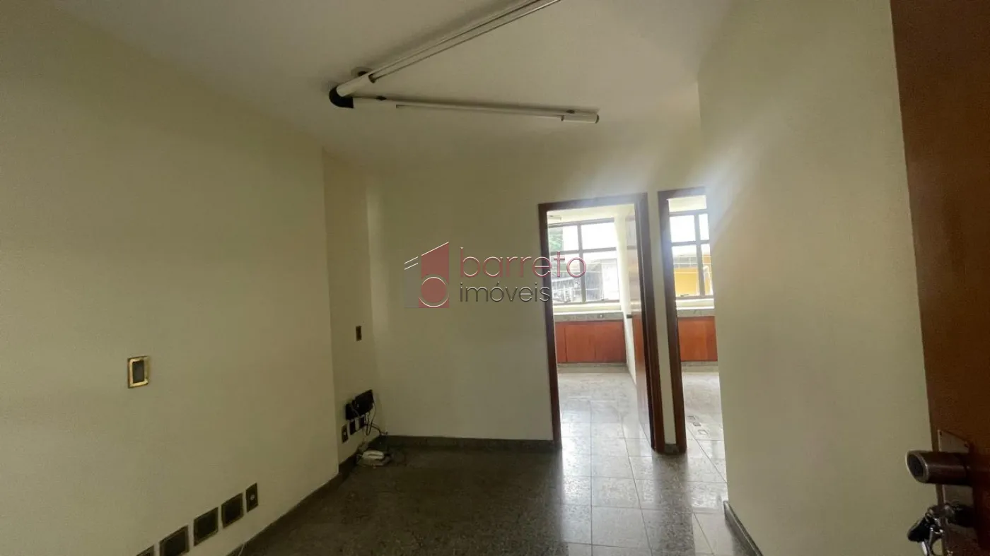SALA À VENDA NO EDIFÍCIO SANTO IVO – JUNDIAÍ/SP