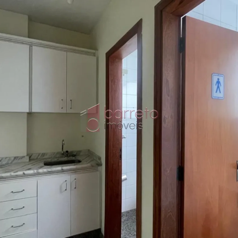 SALA À VENDA NO EDIFÍCIO SANTO IVO – JUNDIAÍ/SP