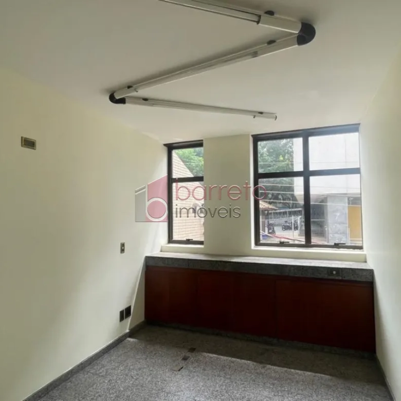 SALA À VENDA NO EDIFÍCIO SANTO IVO – JUNDIAÍ/SP