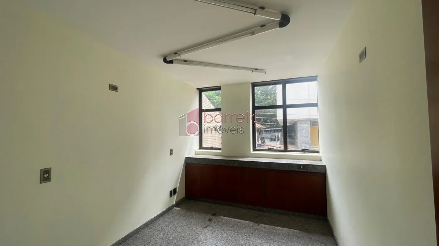 SALA À VENDA NO EDIFÍCIO SANTO IVO – JUNDIAÍ/SP